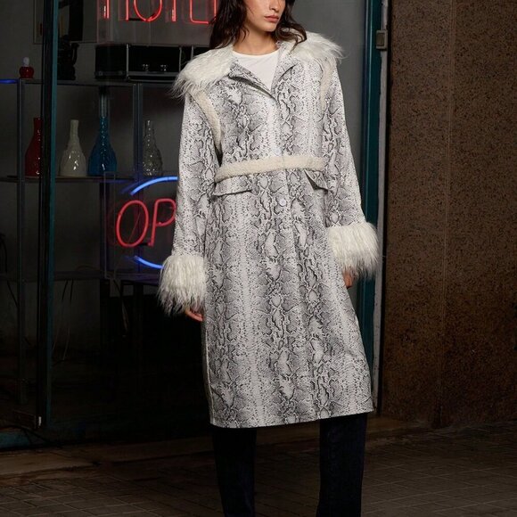 Chic Women's Snake Skin Print Faux fur Trimmed Long Jacket Coat - Picture 5 of 8